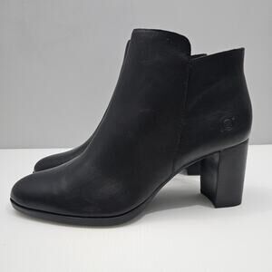 NEW Born Ellaria Ankle Bootie Size 9 Black Leather Zip Up Chunky Block Heel